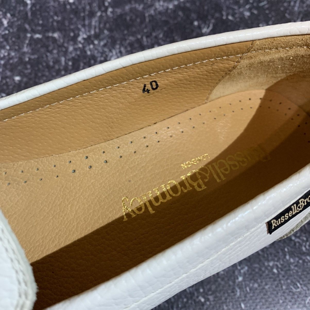 Russell & Bromley Russel & BROMLEY White Leather Loafers Size 40 Gucci Style Size US 10 / IT 40 - 11 Thumbnail
