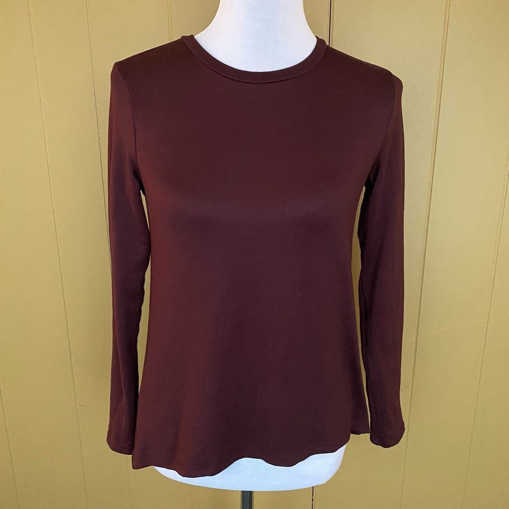 American Eagle Outfitters American Eagle women XS soft & plush Longsleeve Crewneck top Size XS / US 0-2 / IT 36-38 - 1 Thumbnail