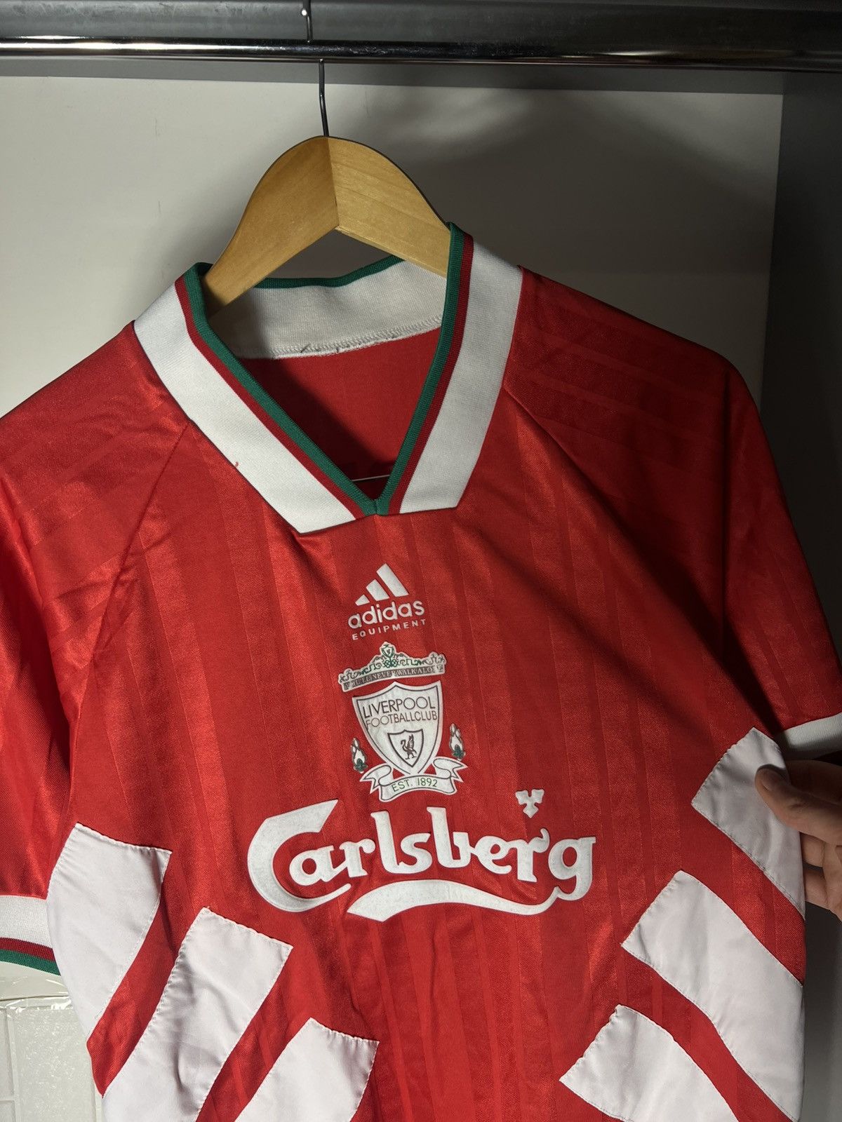 Vintage ADIDAS EQUIPMENT FC LIVERPOOL ENGLAND SOCCER JERSEY RETRO Size US L / EU 52-54 / 3 - 8 Thumbnail