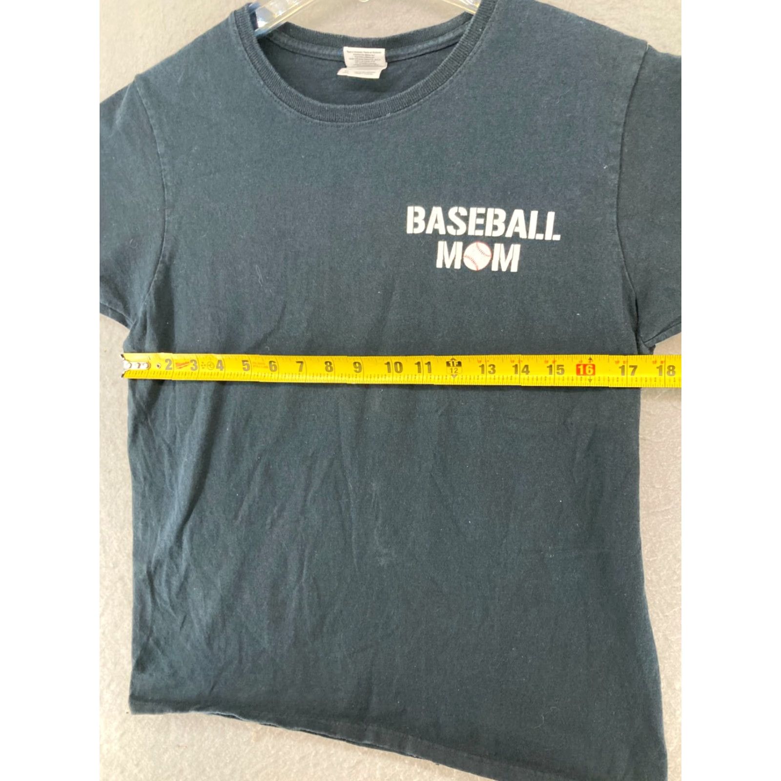 Gildan Gildan Baseball Mom Womens TShirt M Gray Shirt Adults Casual Short Sleeve Crew Neck Jersey Cotton Athletic Fit Mom Theme 90s? Size M / US 6-8 / IT 42-44 - 3 Thumbnail