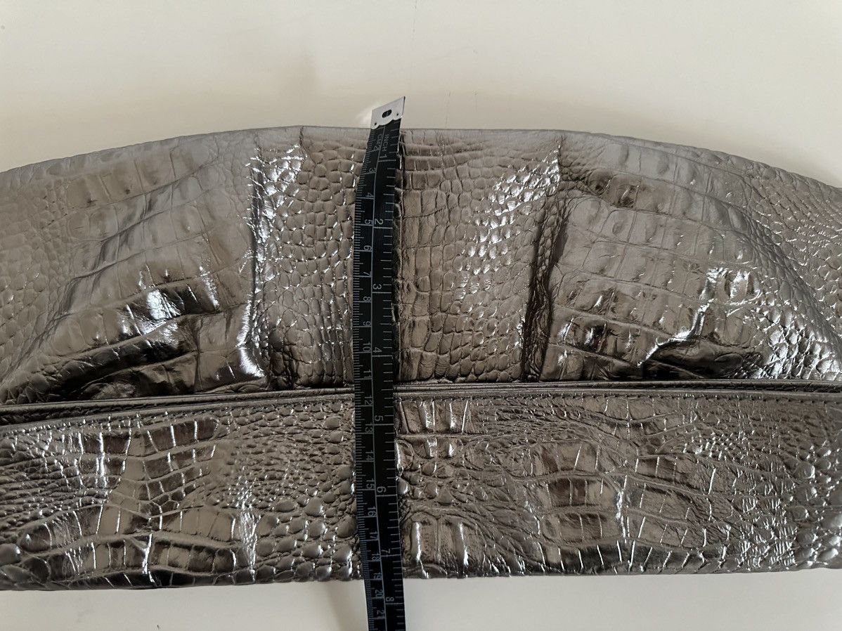 Vintage Silver leather clutch Size ONE SIZE - 12 Thumbnail