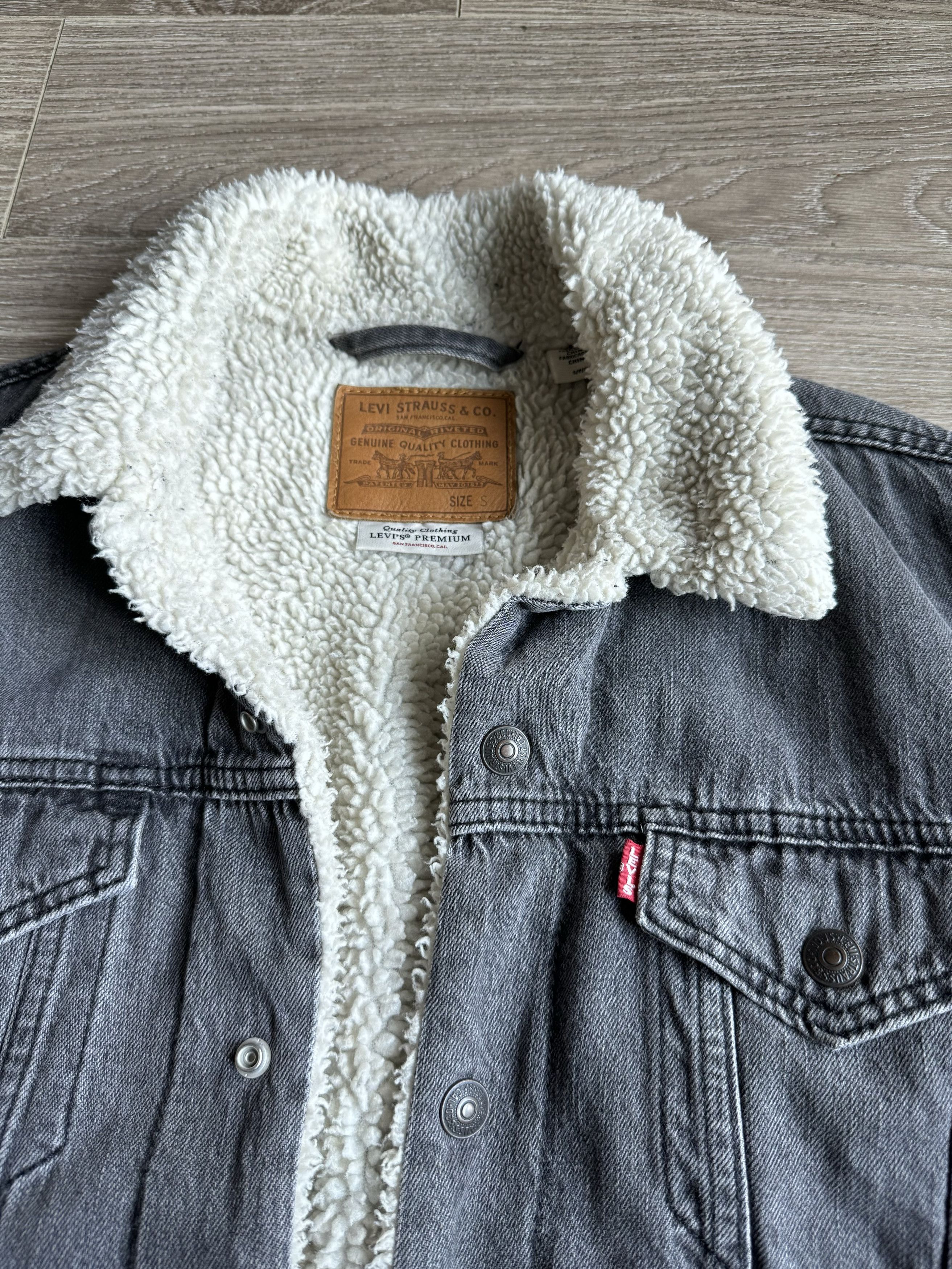 Levi's Levi's Vintage Sherpa Trucker Jacket Grey Small Denim Size US S / EU 44-46 / 1 - 2 Thumbnail