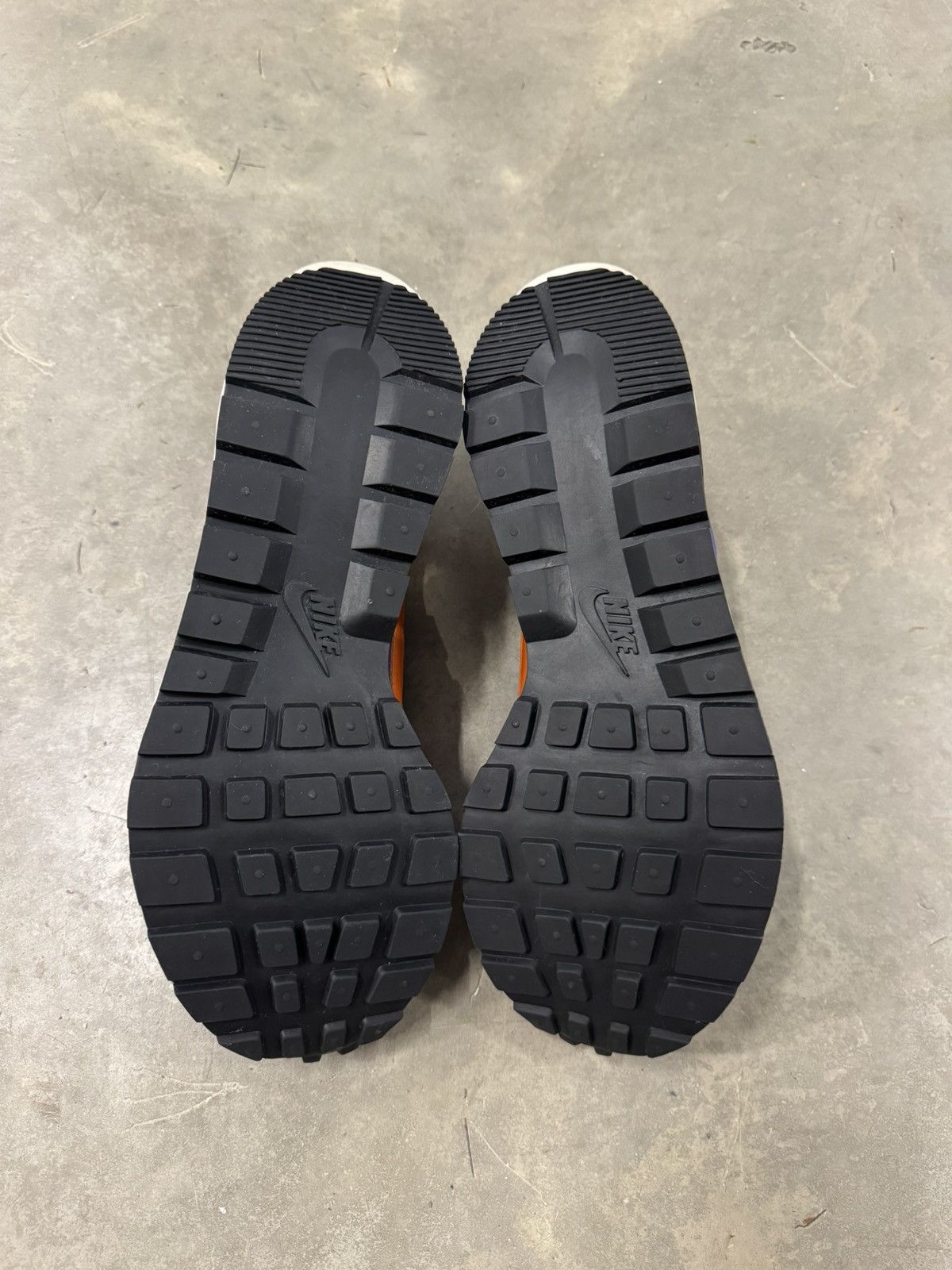 Nike × Sacai Nike x Sacai Vaporwaffle Dark Iris Size 10.5 Size US 10.5 / EU 43-44 - 6 Thumbnail