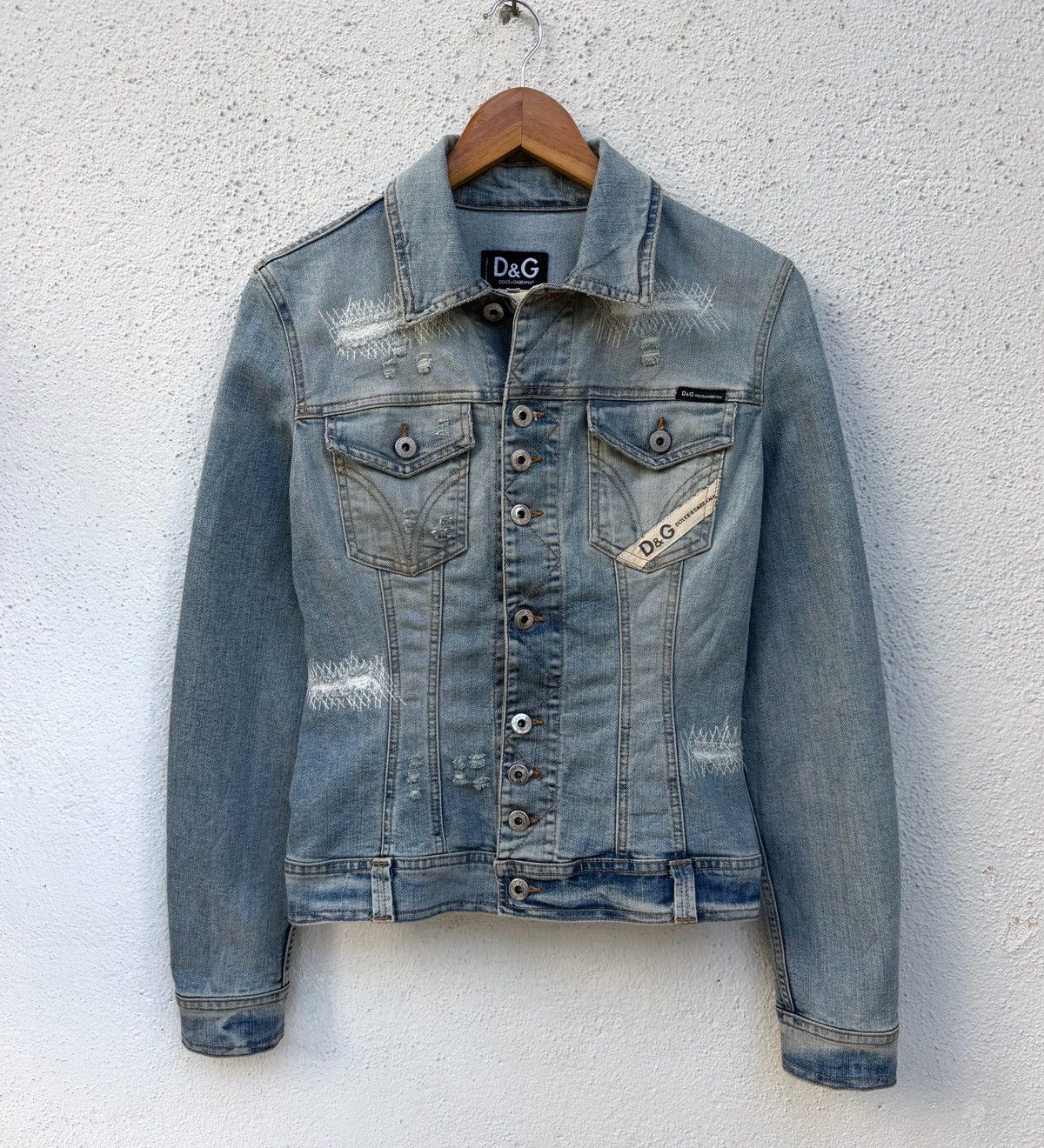 Dolce & Gabbana D&G Distressed Denim Jacket Light Wash Vintage Size XS / US 0-2 / IT 36-38 - 3 Thumbnail