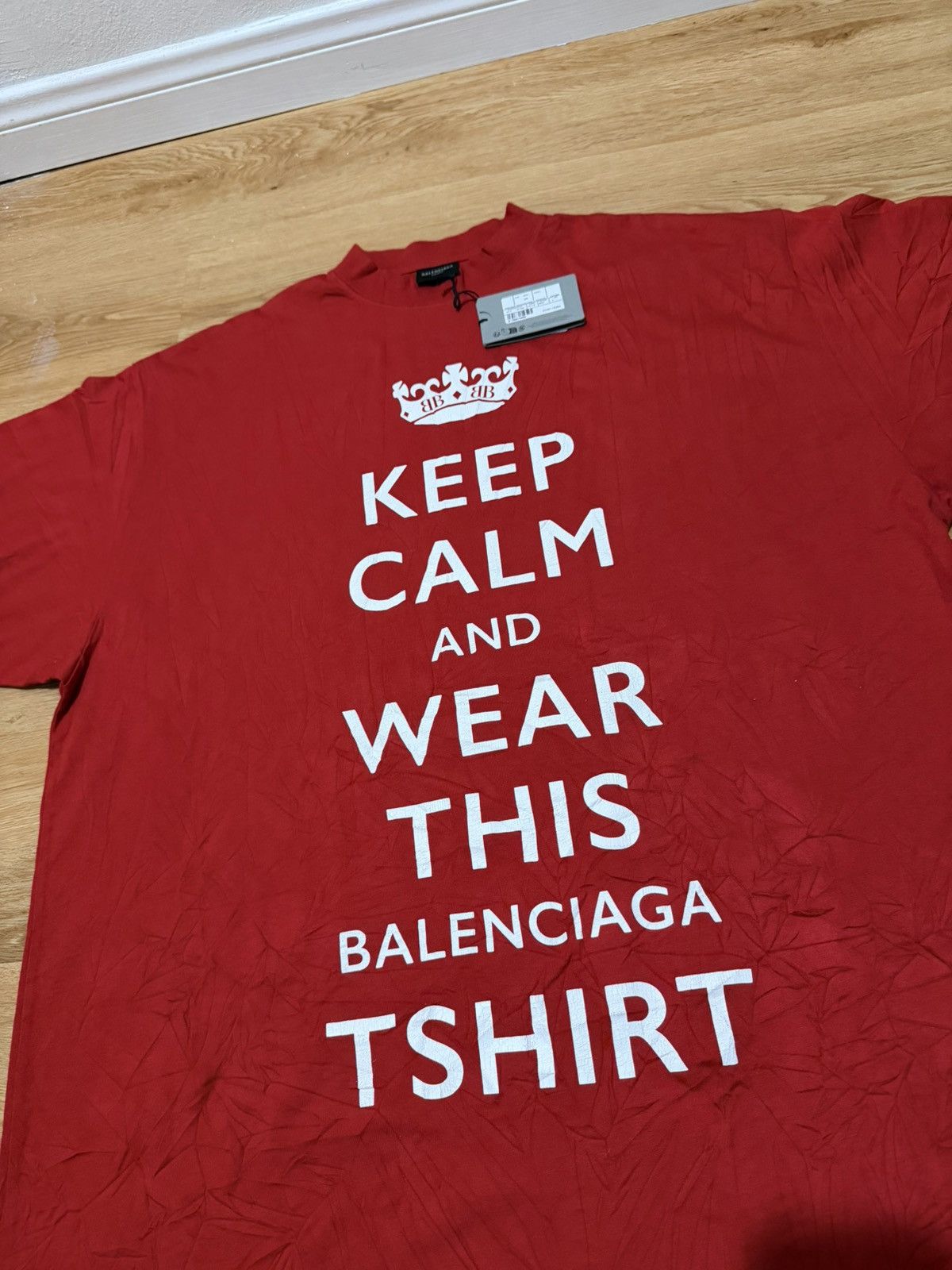 Balenciaga Balenciaga Keep Calm T shirt Red Size US XL / EU 56 / 4 - 2 Thumbnail