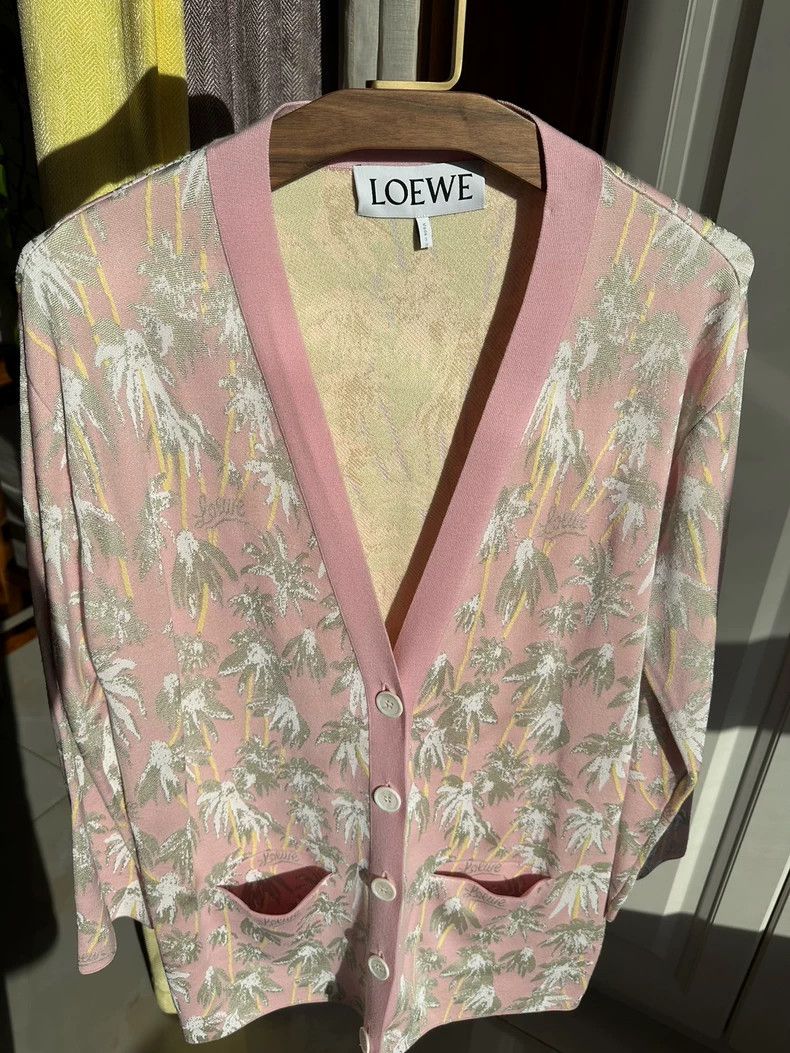 Loewe LOEWE A pink V-neck knit sweater for ladies Size XS / US 0-2 / IT 36-38 - 5 Thumbnail