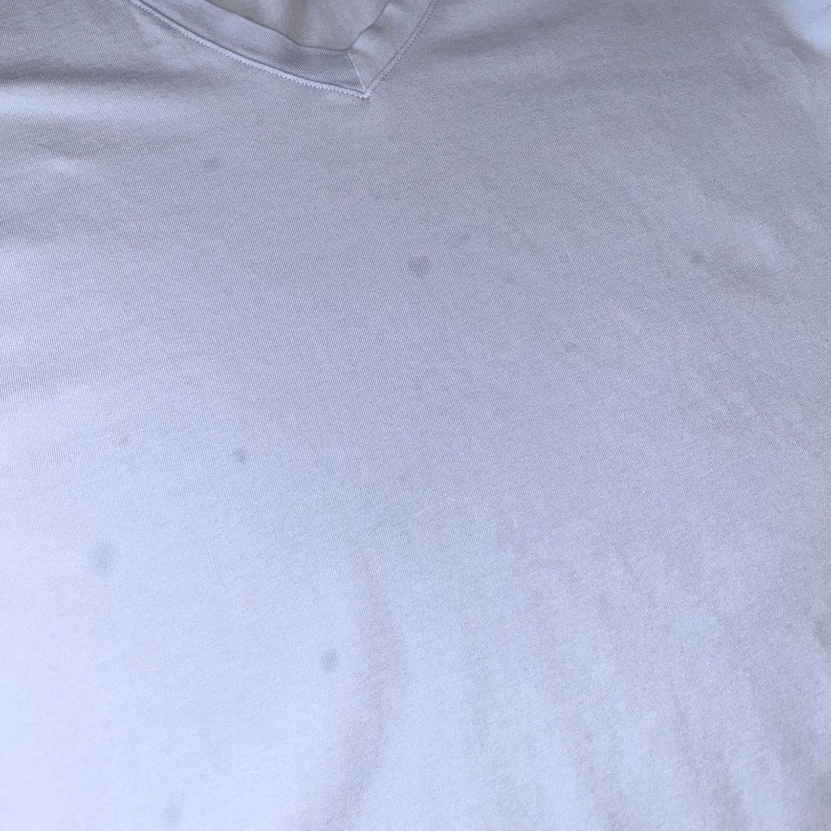 Lululemon VINTAGE Lululemon Love V Neck T-Shirt Women’s 10 Lavender Short Sleeve Stains Size L / US 10 / IT 46 - 2 Thumbnail