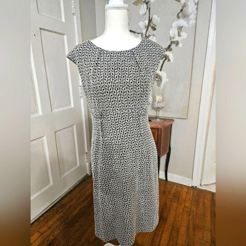 Designer Stylish Black and White Print Midi Dress Size M / US 6-8 / IT 42-44 - 1 Thumbnail