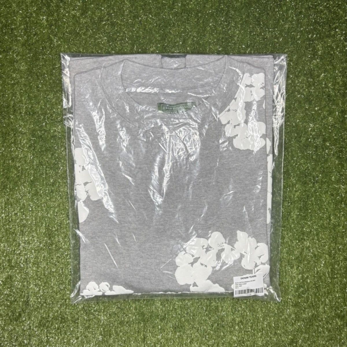 DENIM TEARS Denim Tears Grey Cotton Wreath Long Sleeve T-Shirt Size US L / EU 52-54 / 3 - 6 Thumbnail