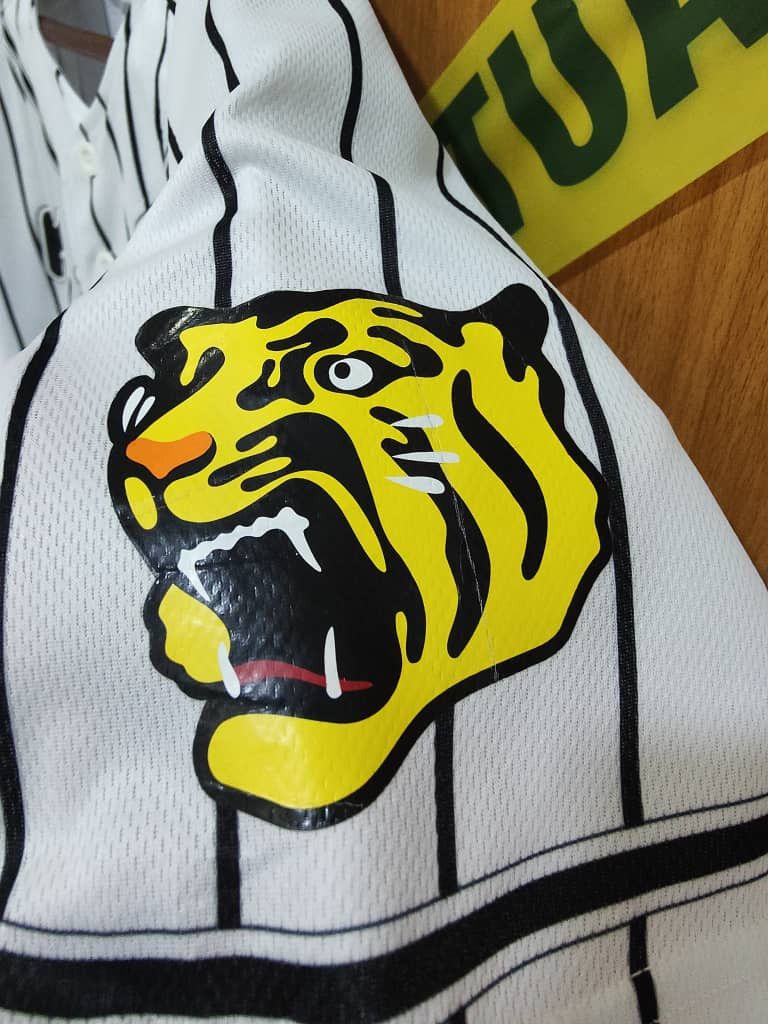 Tigers ユニフォーム TORITANI 1 vintage Hanshin Tigers Toritani 1