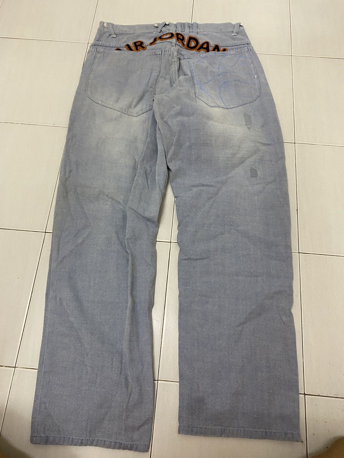 Nike Vintage Rare 2005 AIR JORDAN DENIM JEANS WITH EMBROIDERY Size US 34 / EU 50 - 2 Thumbnail