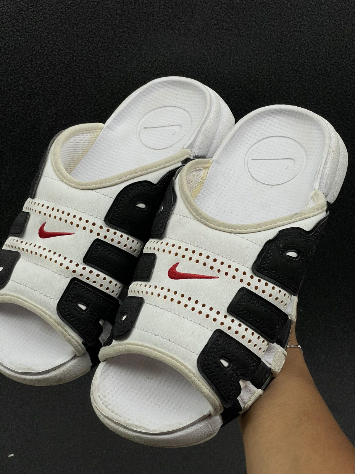 Nike Nike Air More Uptempo Slide Size US 8 / EU 41 - 3 Thumbnail