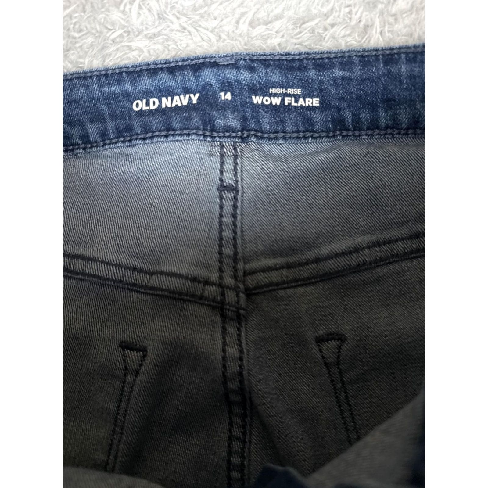 Old Navy Old Navy Wow Flare Jeans Womens 14 Blue Med Wash High Rise Stretch 32x31 Denim Jeans Womens 14 Blue Medium Wash Flared Stretch Old Navy Jeans Mens? Size 36" / US 14 / IT 50 - 6 Thumbnail