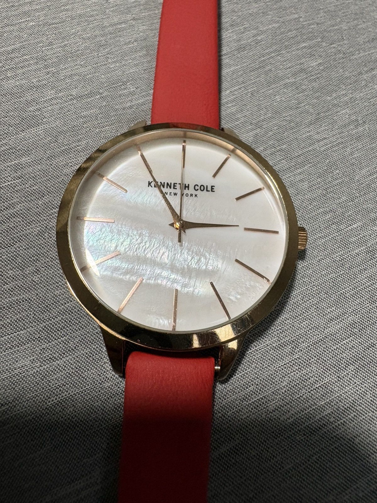 Kenneth Cole Kenneth Cole New York KC15056M Mother of Pearl Dial Watch Size ONE SIZE - 3 Thumbnail