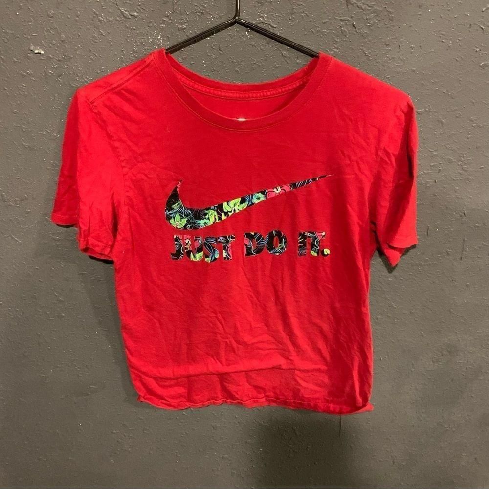 Nike Nike Tshirt Size S / US 4 / IT 40 - 1 Thumbnail