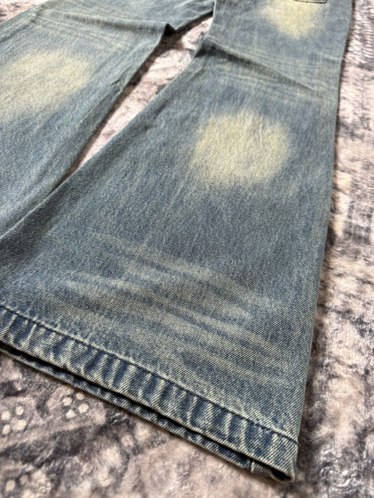 GOSTAR DE FUGA Japanese Brand Paneled Green Mud Wash Flared Jeans Size 27" / US 4 / IT 40 - 13 Thumbnail