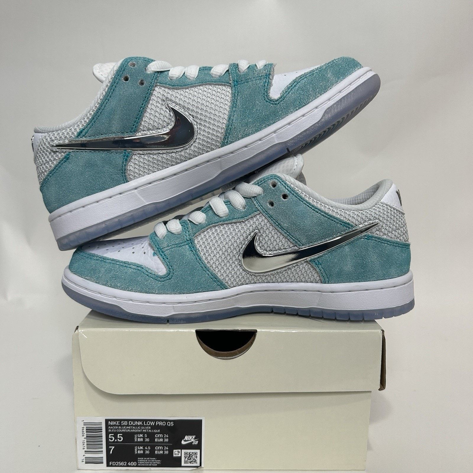 Nike Nike SB Dunk Low Pro QS X April Skateboards “Tiffany” Size US 5.5 / EU 38 - 3 Thumbnail