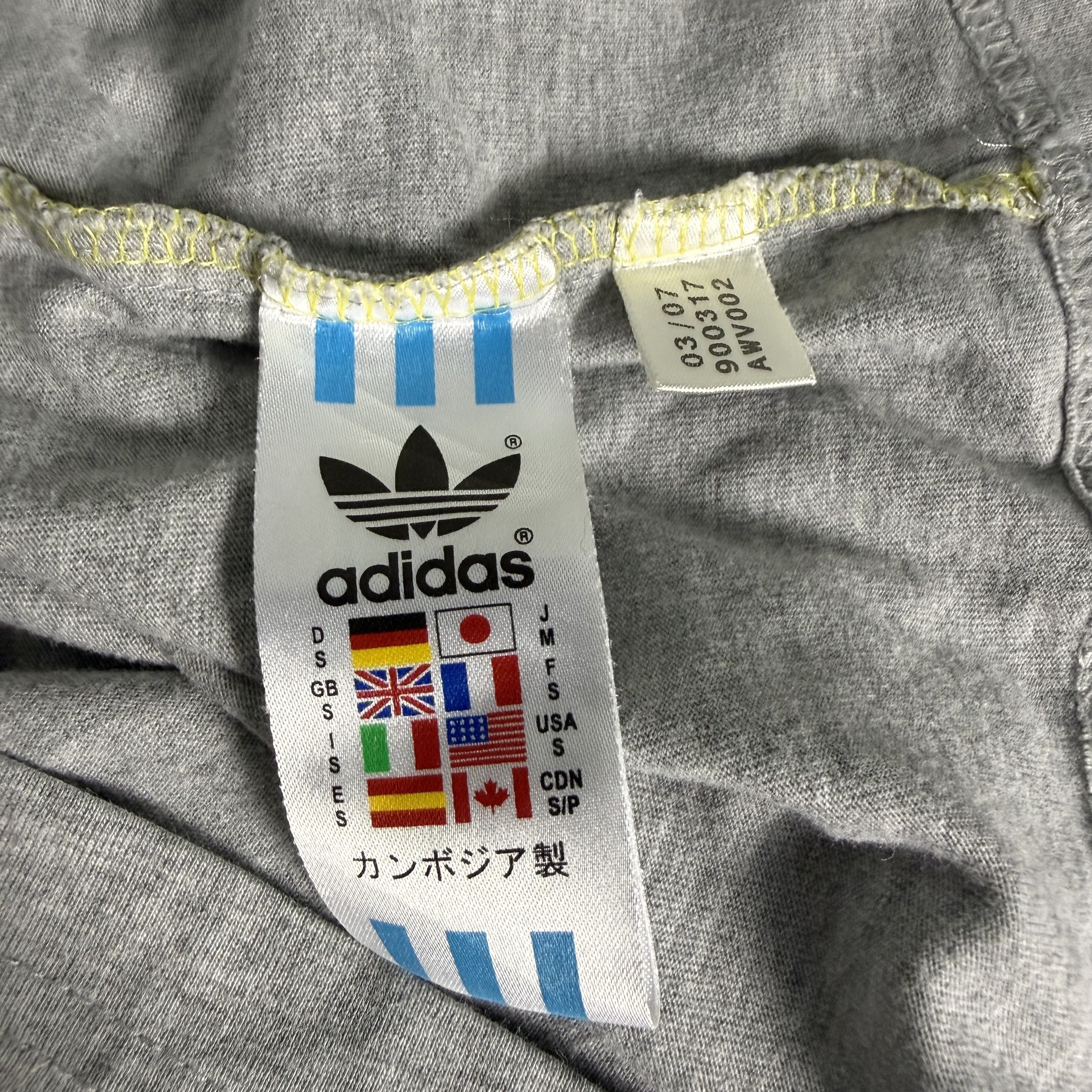 Adidas 🔥RARE🔥Vintage Adidas Trefoil Spellout 2Tone T-shirt Size US M / EU 48-50 / 2 - 6 Thumbnail