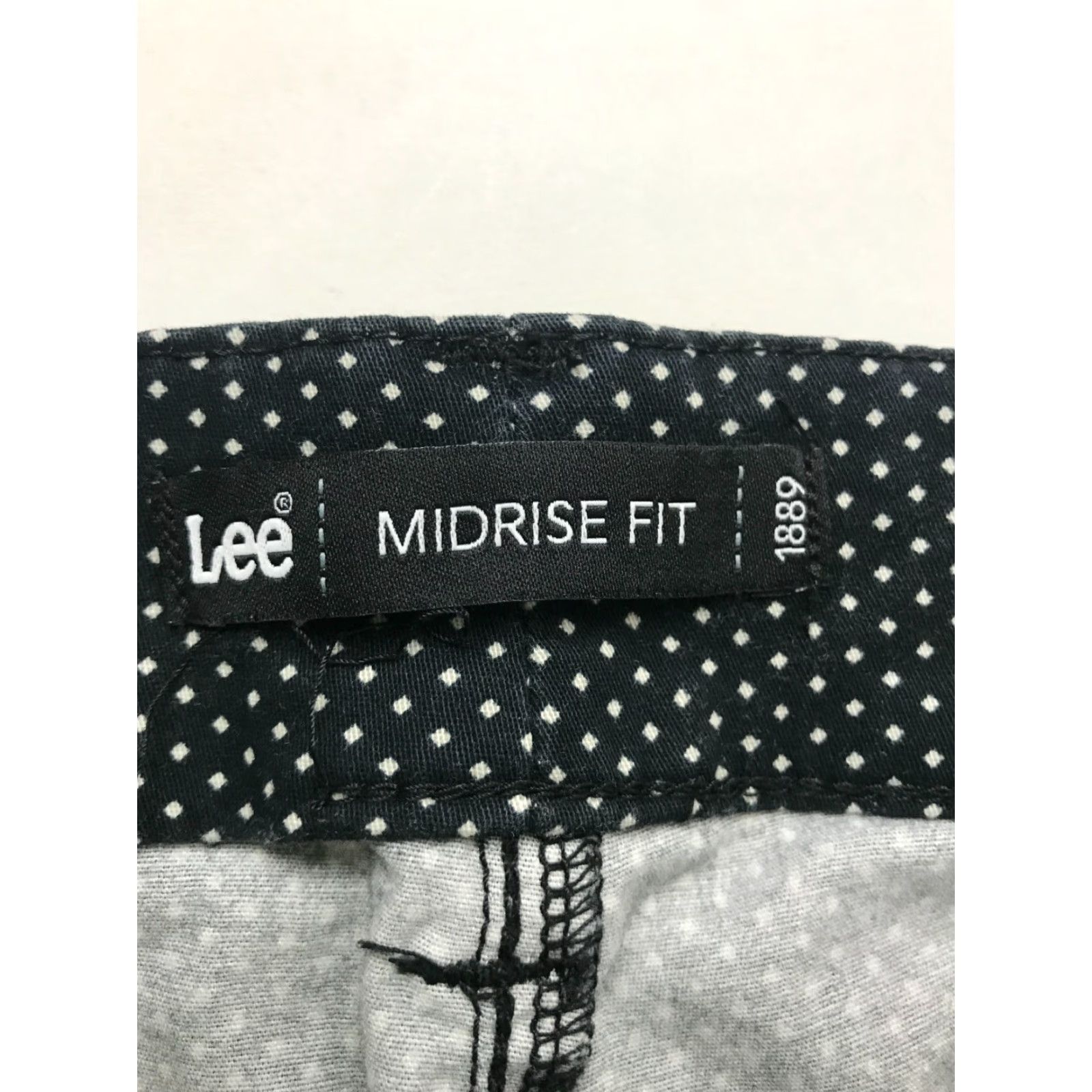 Lee Lee Pants Women's 12 Black Polka Dot Mid Rise Straight Leg Capri Pants Size 34" / US 12 / IT 48 - 6 Thumbnail