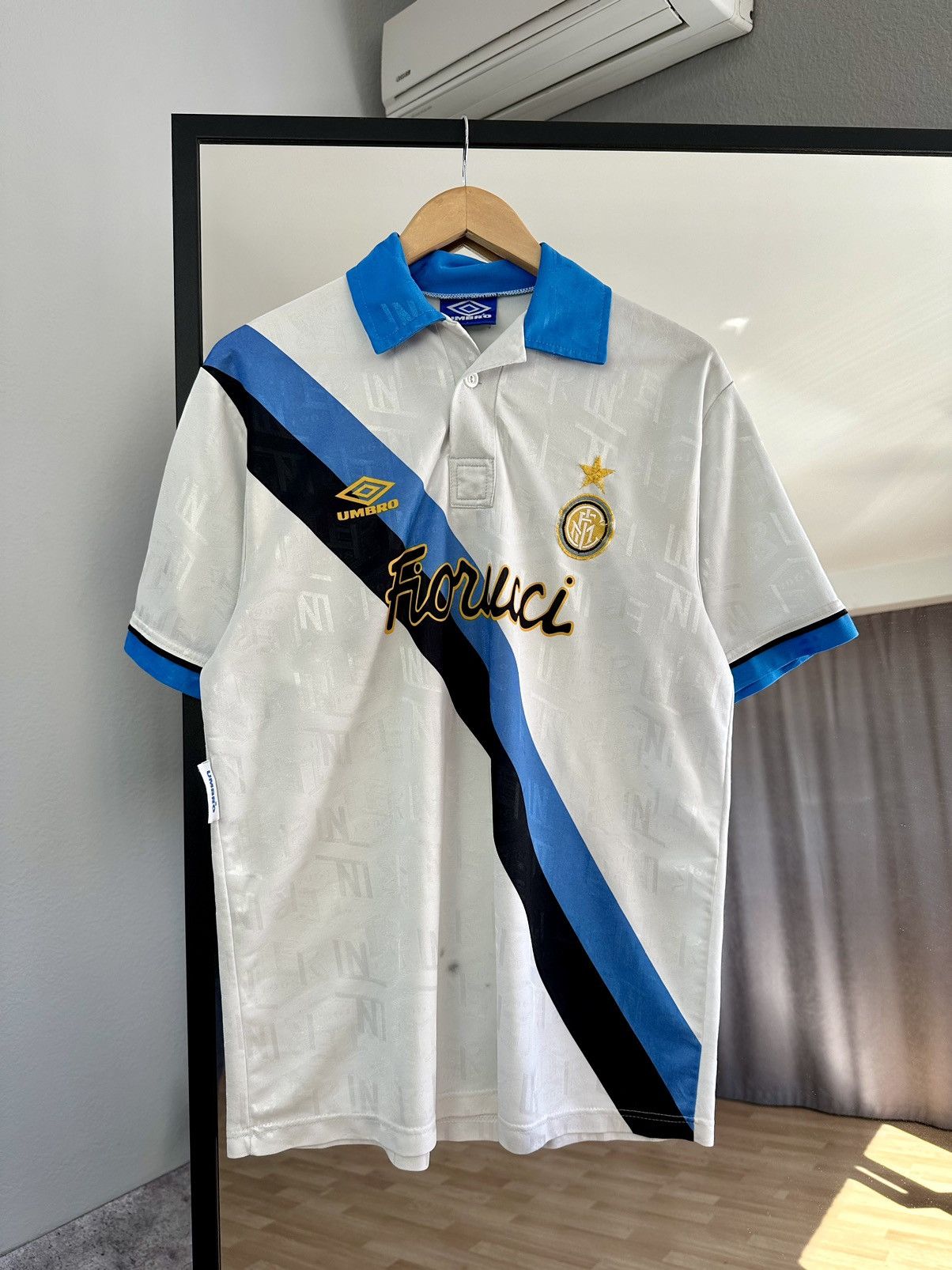 Umbro Vintage Umbro Inter 1993/94 Away Jersey Archival Rare Size US L / EU 52-54 / 3 - 1 Thumbnail