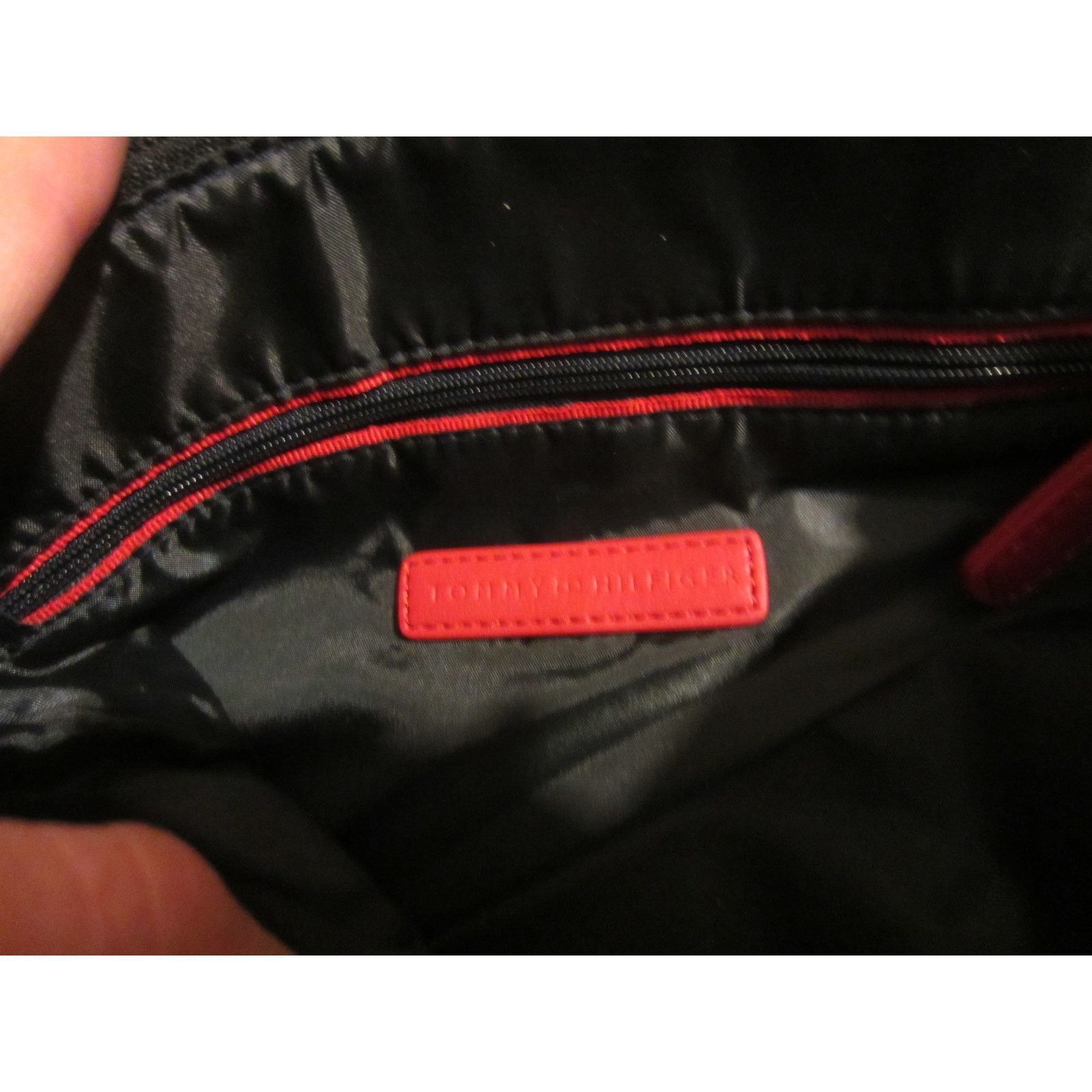 Tommy Hilfiger Y2K Streetwear Monogram Crossbody Bag Black White Size ONE SIZE - 7 Thumbnail