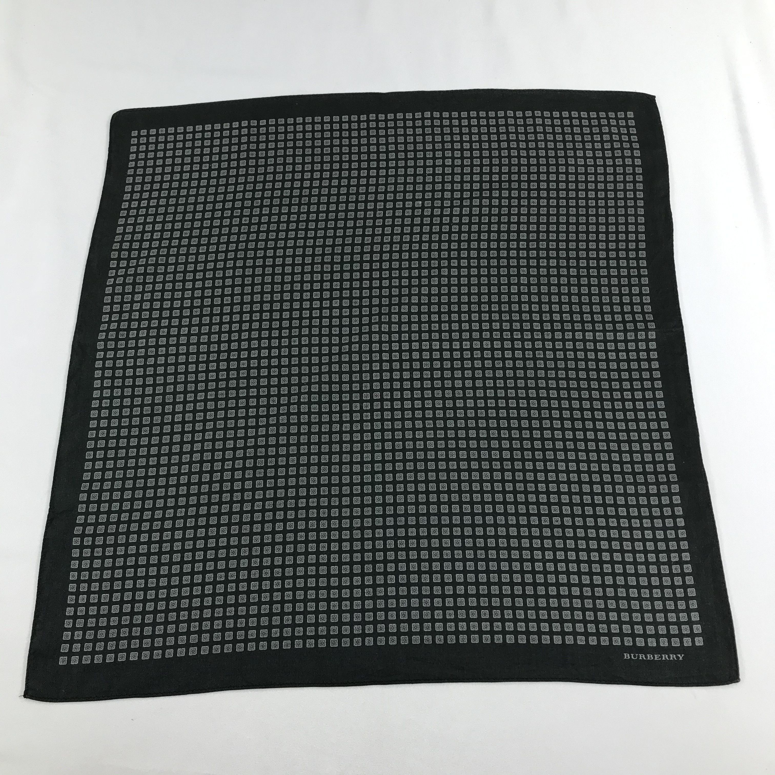 Burberry Burberry Handkerchief Neckerchief Bandana H751 Size ONE SIZE - 2 Thumbnail