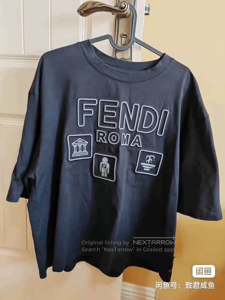 Fendi Fendi Short Sleeve T-Shirt Size US M / EU 48-50 / 2 - 1 Thumbnail