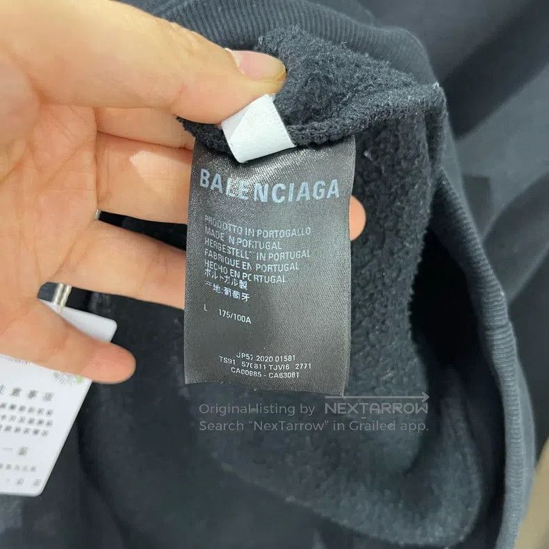 Balenciaga Balenciaga 7 Languages Logo Hooded Sweatshirt Size US L / EU 52-54 / 3 - 4 Thumbnail