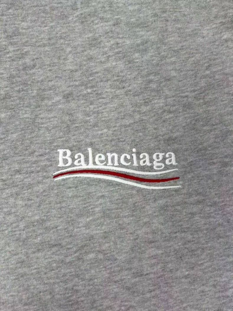Balenciaga Balenciaga balenciaga long sleeve tshirt with plaid cuffs Size US S / EU 44-46 / 1 - 3 Thumbnail