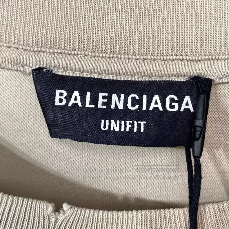 Balenciaga Balenciaga Short-sleeve T-shirt with double B mosaic lette Size US S / EU 44-46 / 1 - 6 Thumbnail