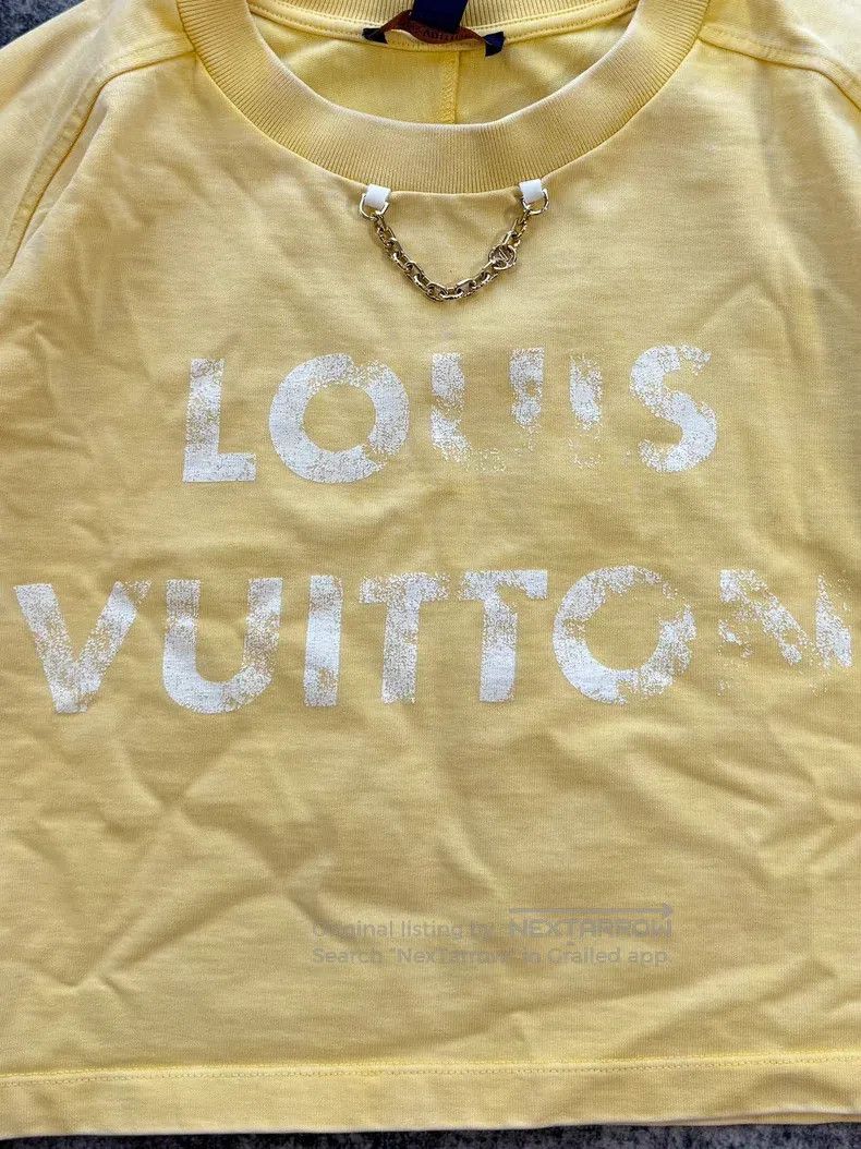 Louis Vuitton Louis Vuitton Yellow Chain Short Sleeve Size M / US 6-8 / IT 42-44 - 4 Thumbnail
