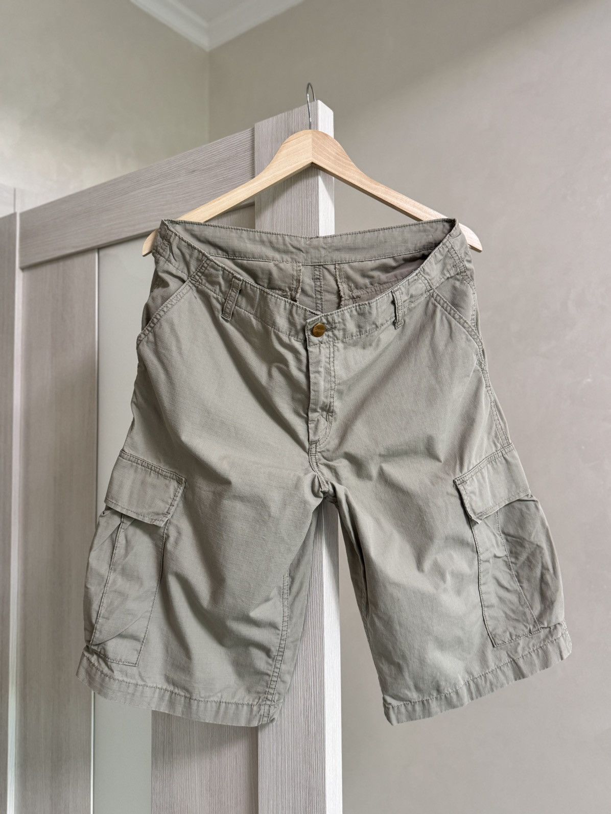 Other Carhartt Shorts Carpenter cargo faded Work Shorts Y2K Size US 32 / EU 48 - 8 Thumbnail