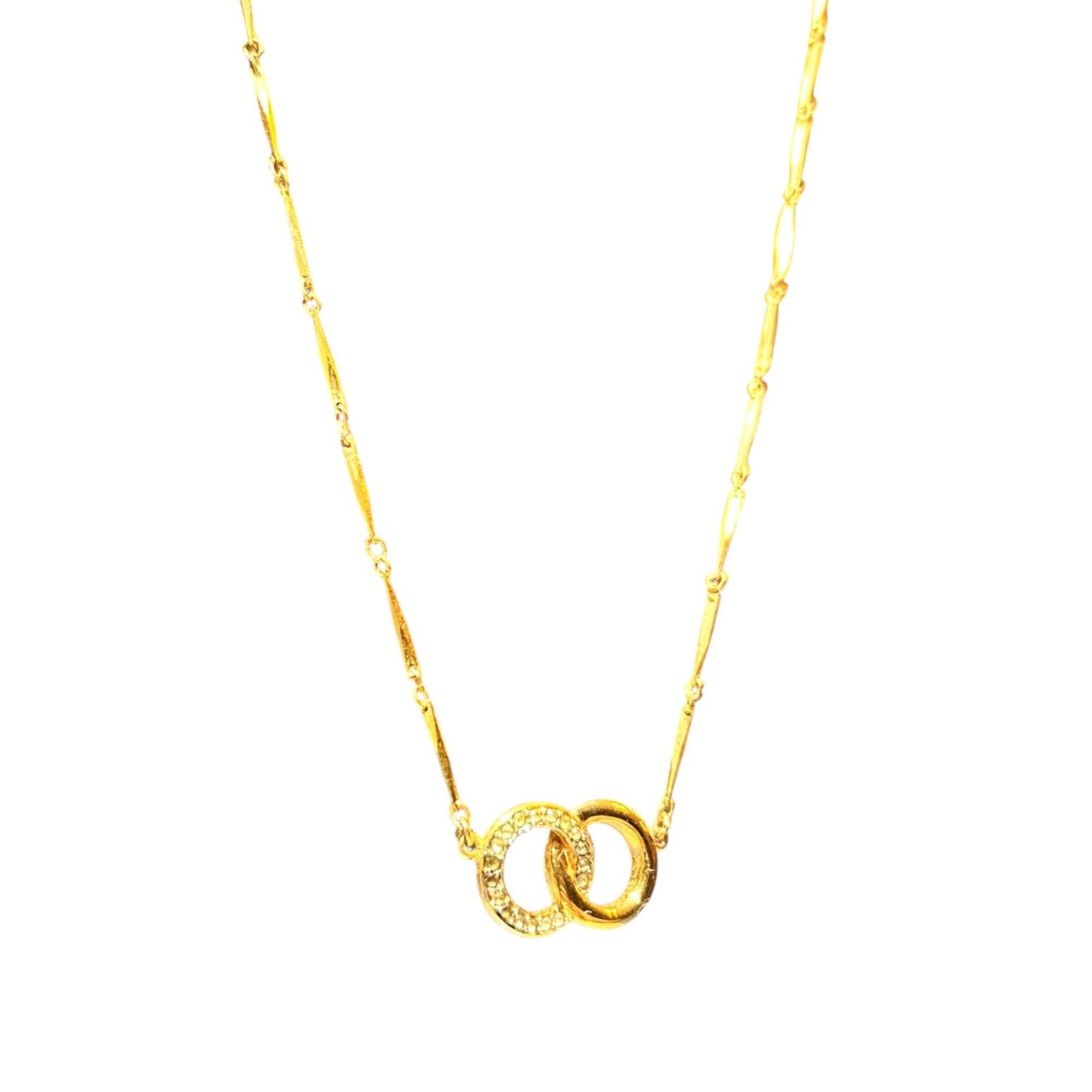 Vintage Vintage Trifari Gold Tone Infinity Interlocking Circles Rhin Size ONE SIZE - 1 Thumbnail