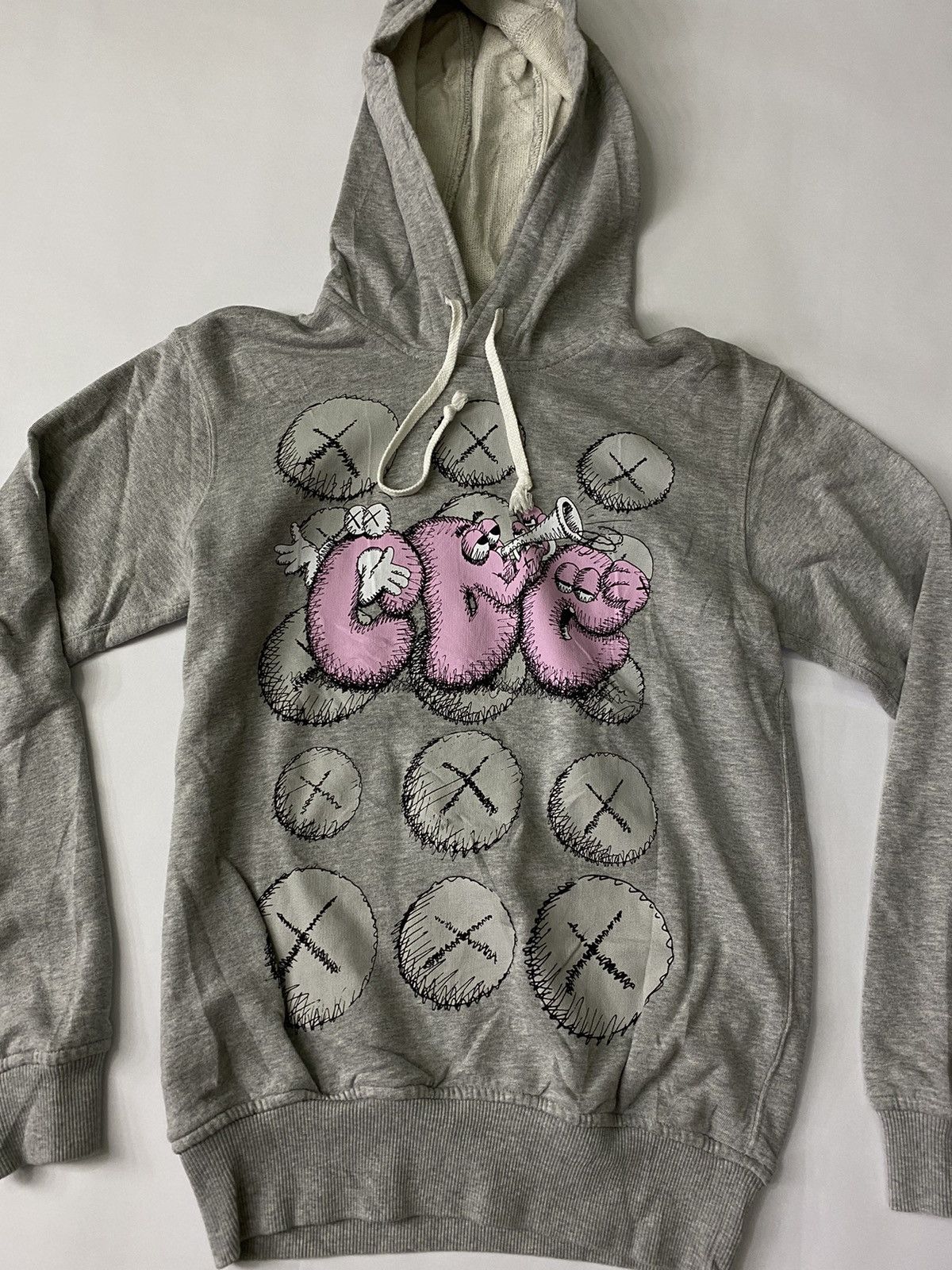 Comme des Garcons COMME DES GARCONS x KAWS HOODIE. Size US S / EU 44-46 / 1 - 3 Thumbnail