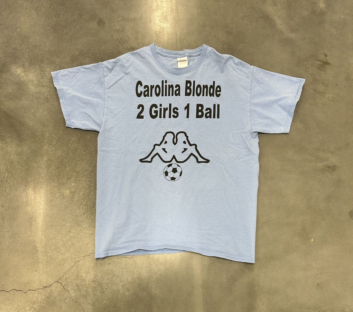 Gildan Carolina Blonde 2 Girls 1 Ball tee Size US L / EU 52-54 / 3 - 1 Thumbnail