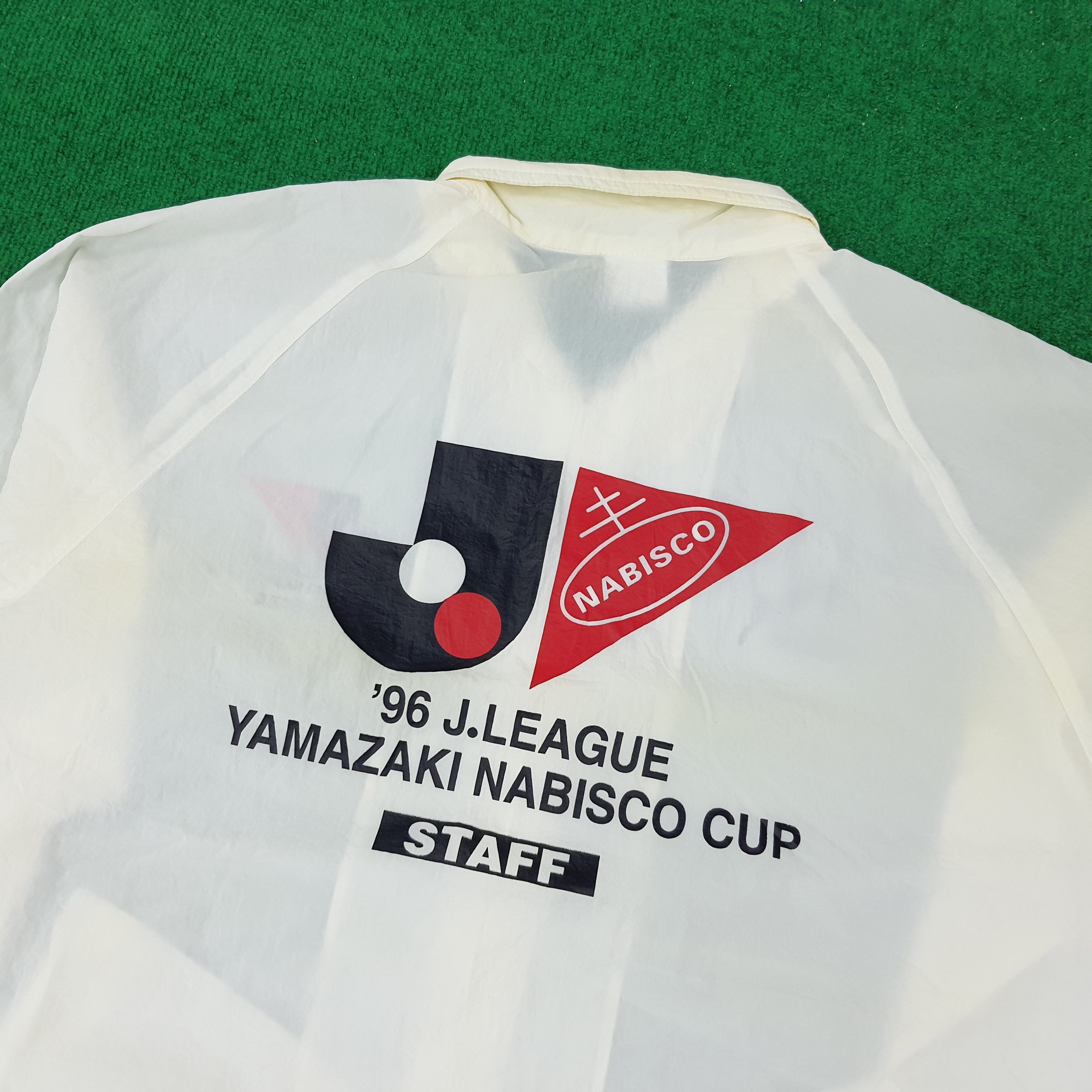 Puma × Vintage Vintage PUMA Japan League Staff Sports Windbreaker C231N2 Size US L / EU 52-54 / 3 - 2 Thumbnail