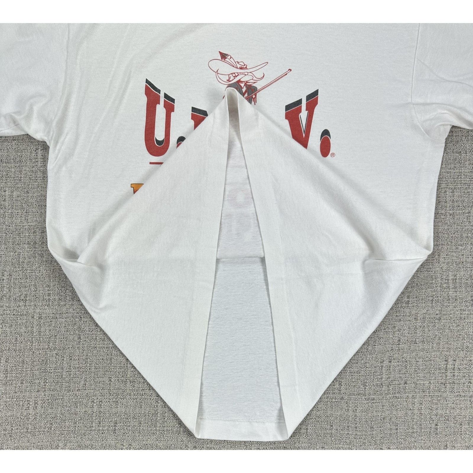 Other UNLV Runnin Rebels Shirt XL 1990 Champions Basketball Trench Size US XL / EU 56 / 4 - 5 Thumbnail