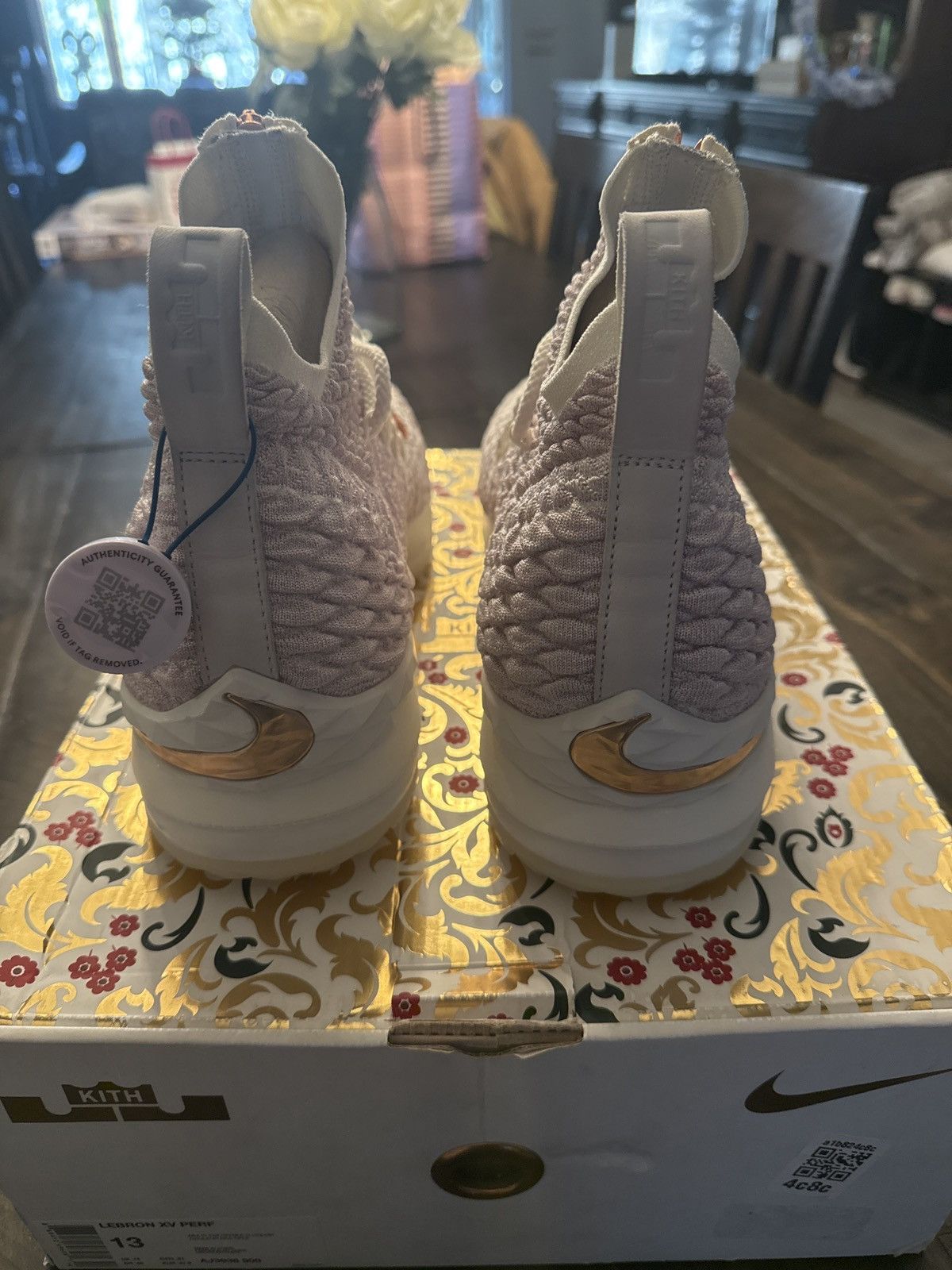 Kith × Nike Super rare Kith x Nike LeBron XV perf rose gold brand new Size US 13 / EU 46 - 3 Thumbnail