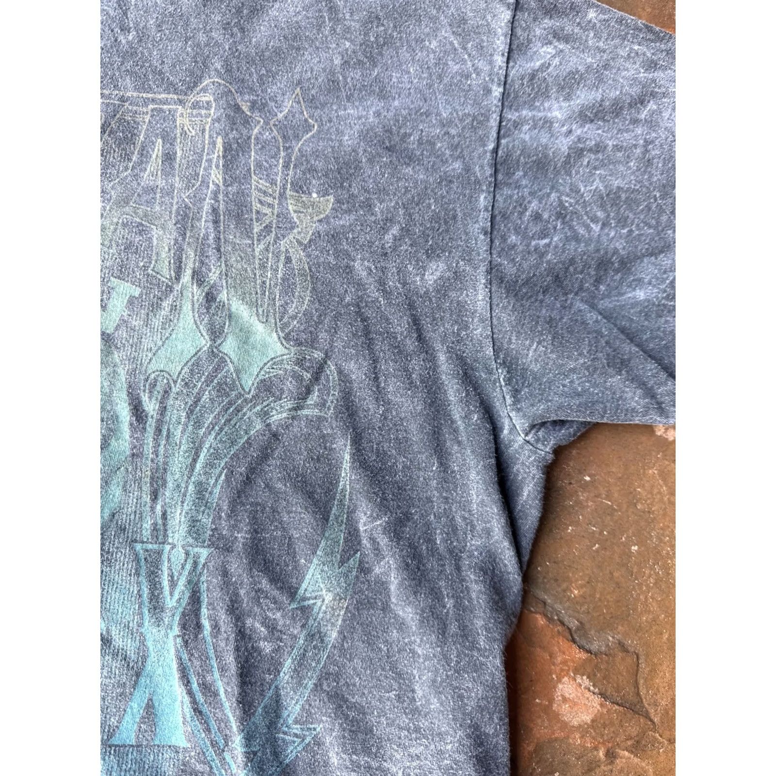 Tapout VINTAGE Helix Skull T-Shirt XL Gray 100% Cotton Crew Neck Short Sleeve Graphic Print Men Grunge Punk Y2K Style Size US XL / EU 56 / 4 - 5 Thumbnail