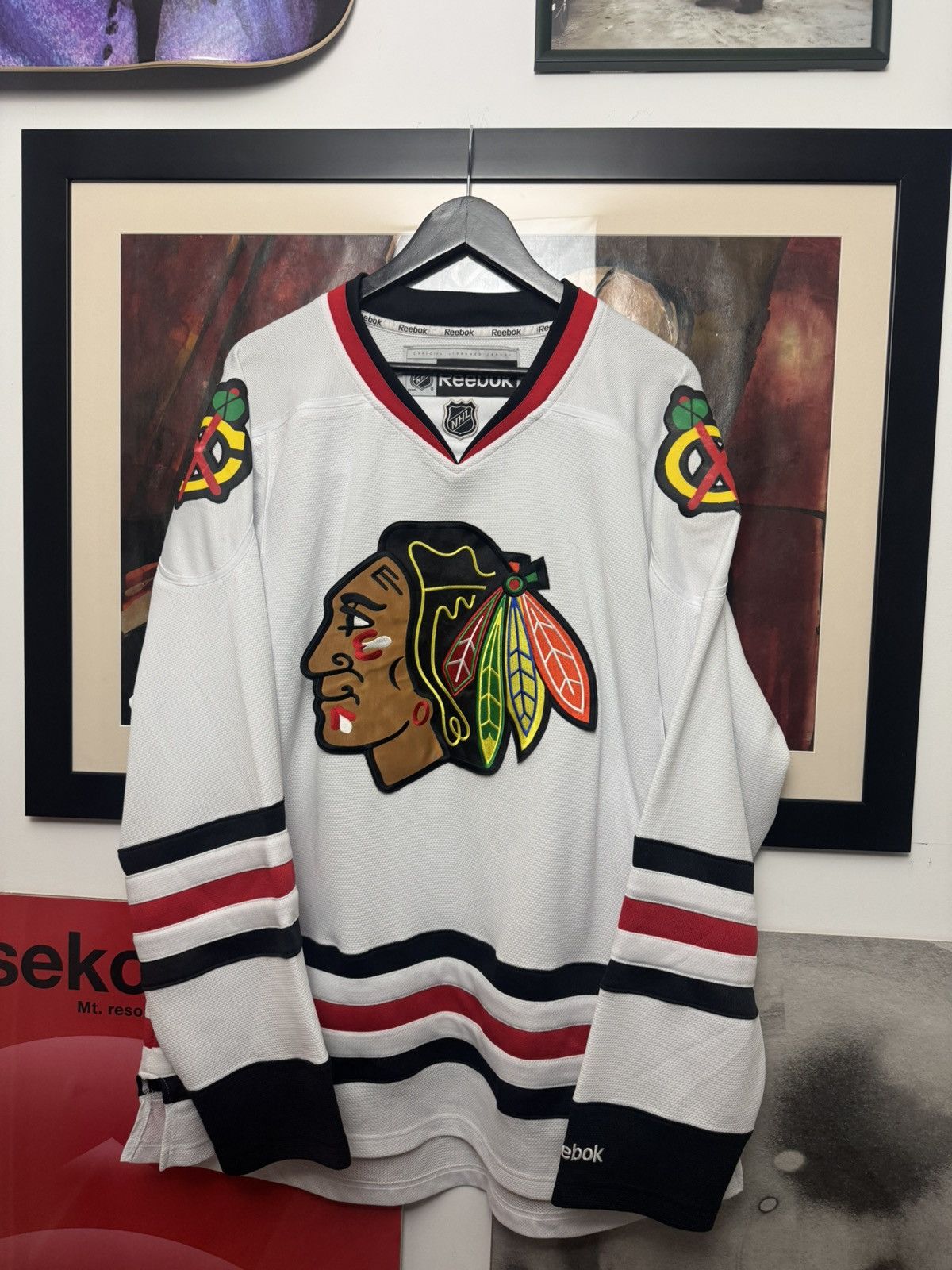 Reebok Chicago Blackhawks Jersey NHL Streetwear Vintage Vibe