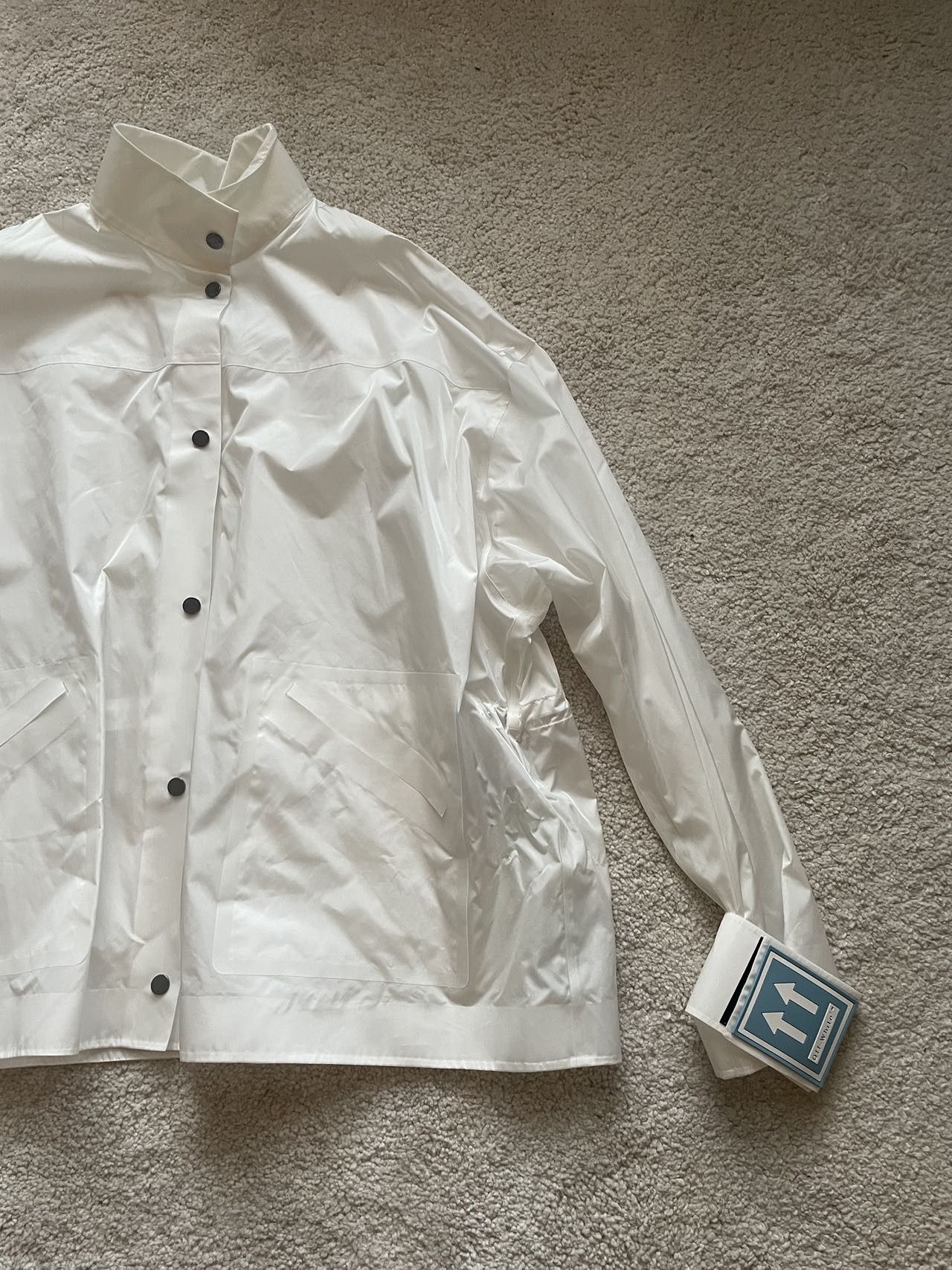 Off-White Off-White Nylon Coat Brand New Women's Coat Size 38 Size XS / US 0-2 / IT 36-38 - 2 Thumbnail