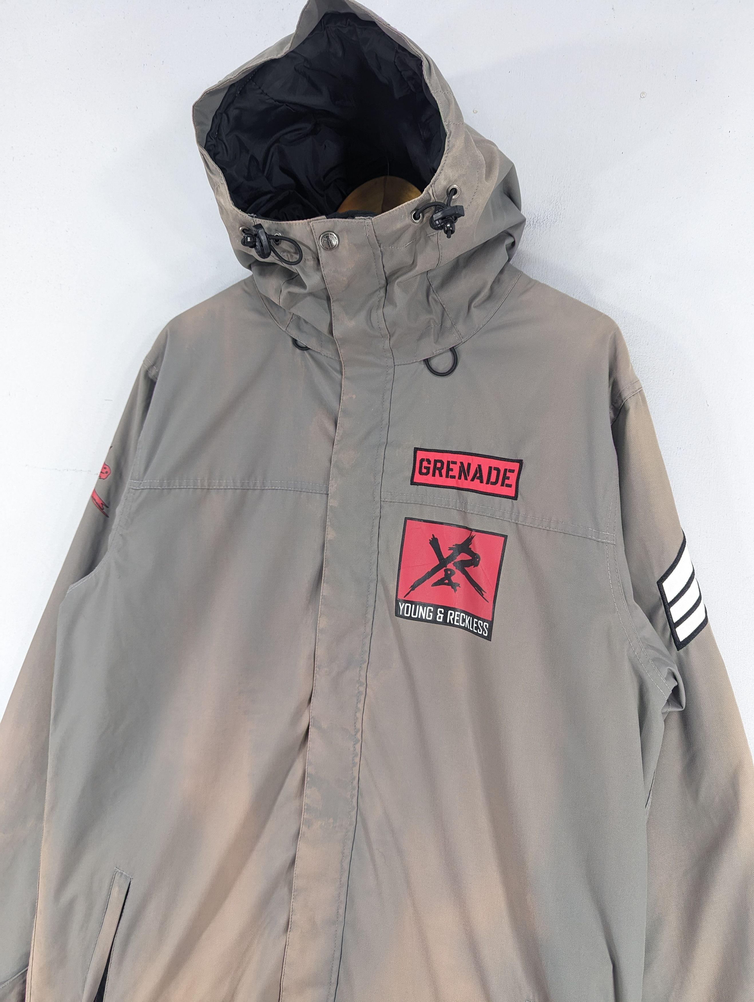 Grenade Vintage Y2k Grenade Snowboard Distressed Hooded Jacket Size US M / EU 48-50 / 2 - 4 Thumbnail