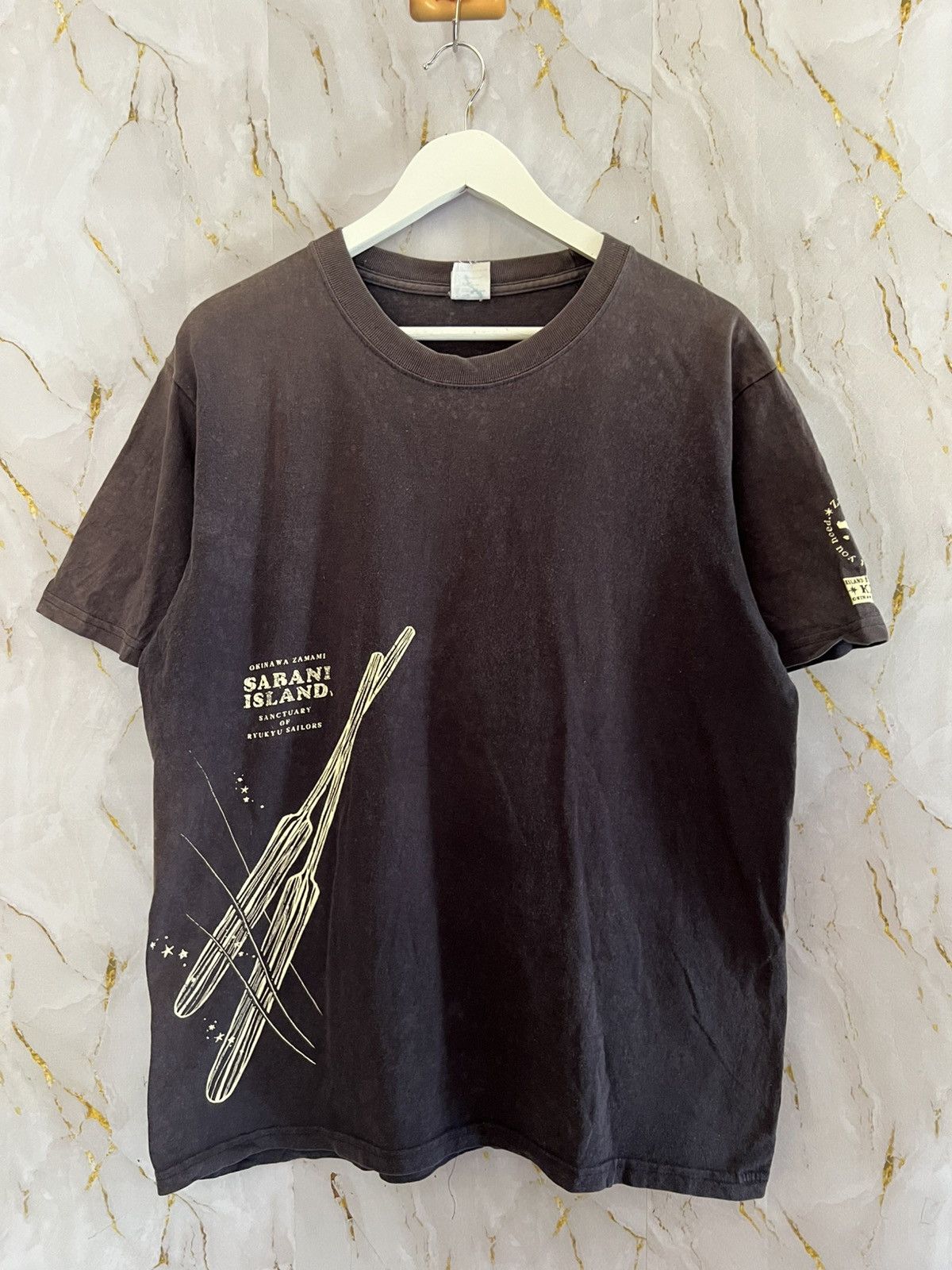 Japanese Brand SABANI ISLAND T-shirt Size US L / EU 52-54 / 3 - 1 Thumbnail