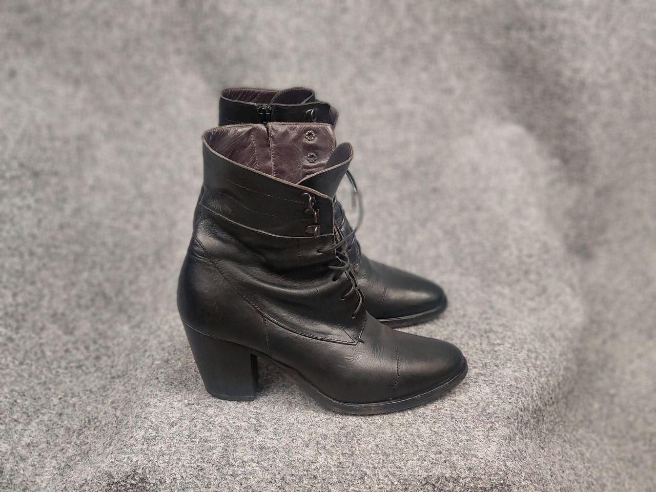 MoMA Moma Design Lace up zip Black leather Ankle heeled Boots Size US 10 / IT 40 - 2 Thumbnail