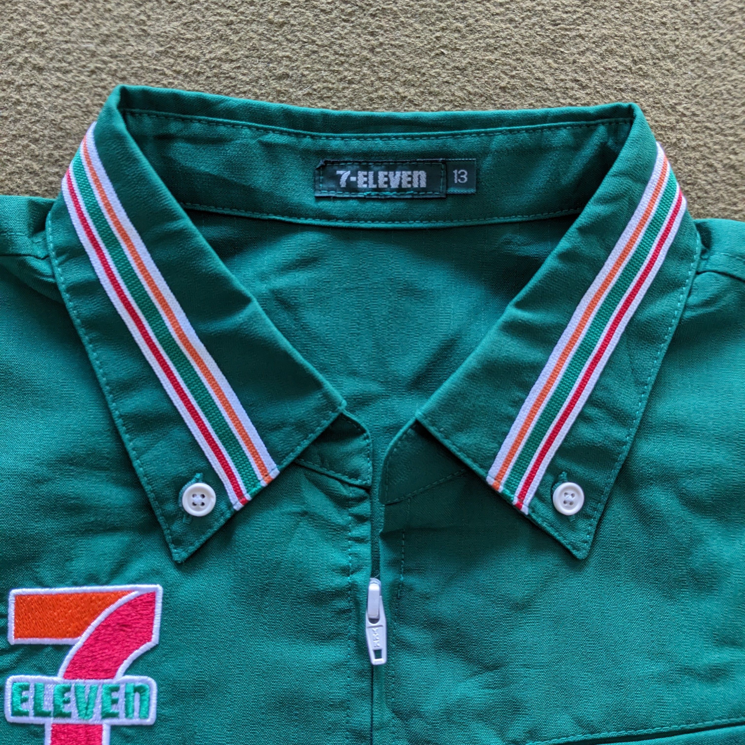 Japanese Brand Vintage 7 ELEVEN Uniform Workers Shirts Size US XS / EU 42 / 0 - 4 Thumbnail