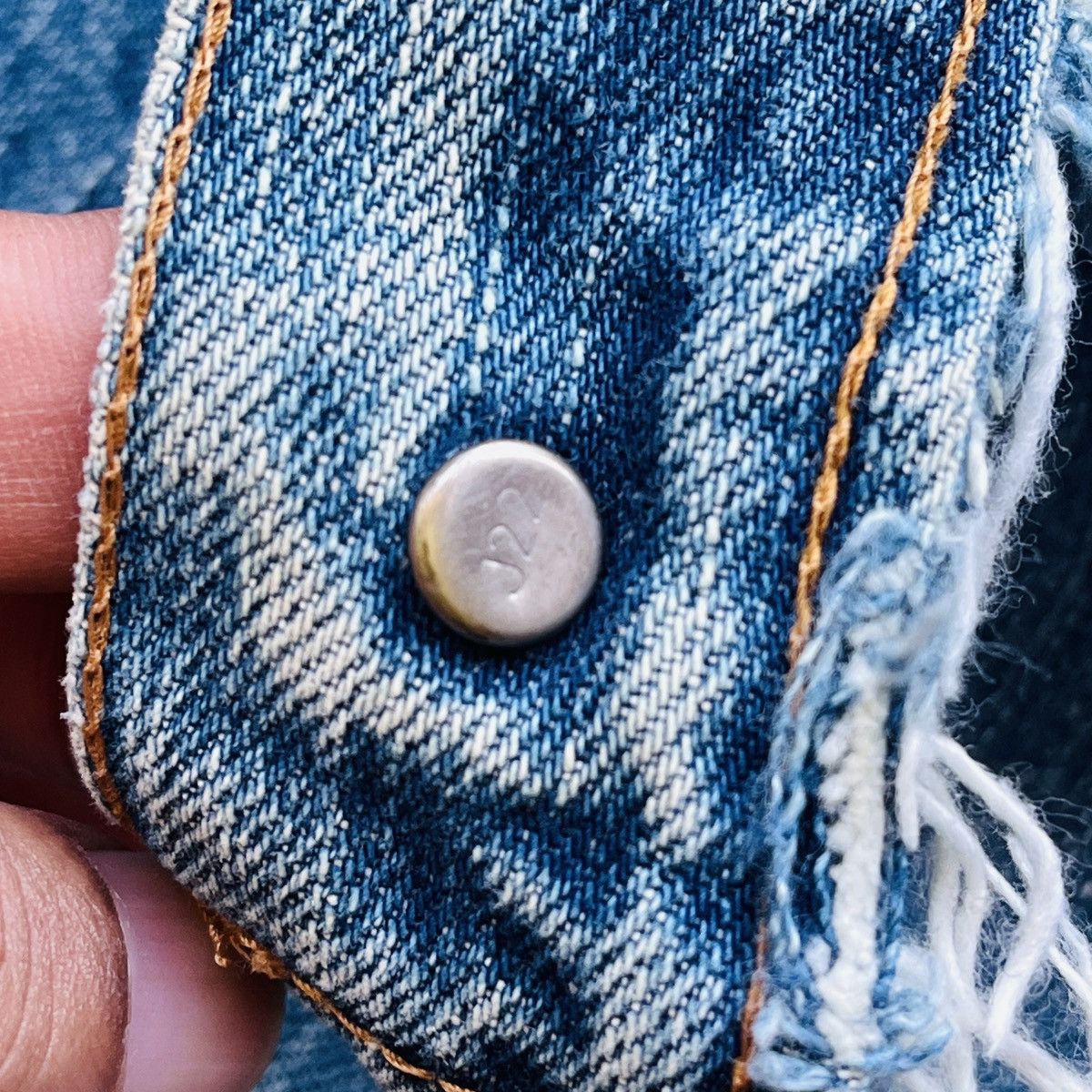 Levi's Vintage Levi's 502XX Big E Distressed Cut Selvedge Jeans J22 Size US 30 / EU 46 - 19 Thumbnail