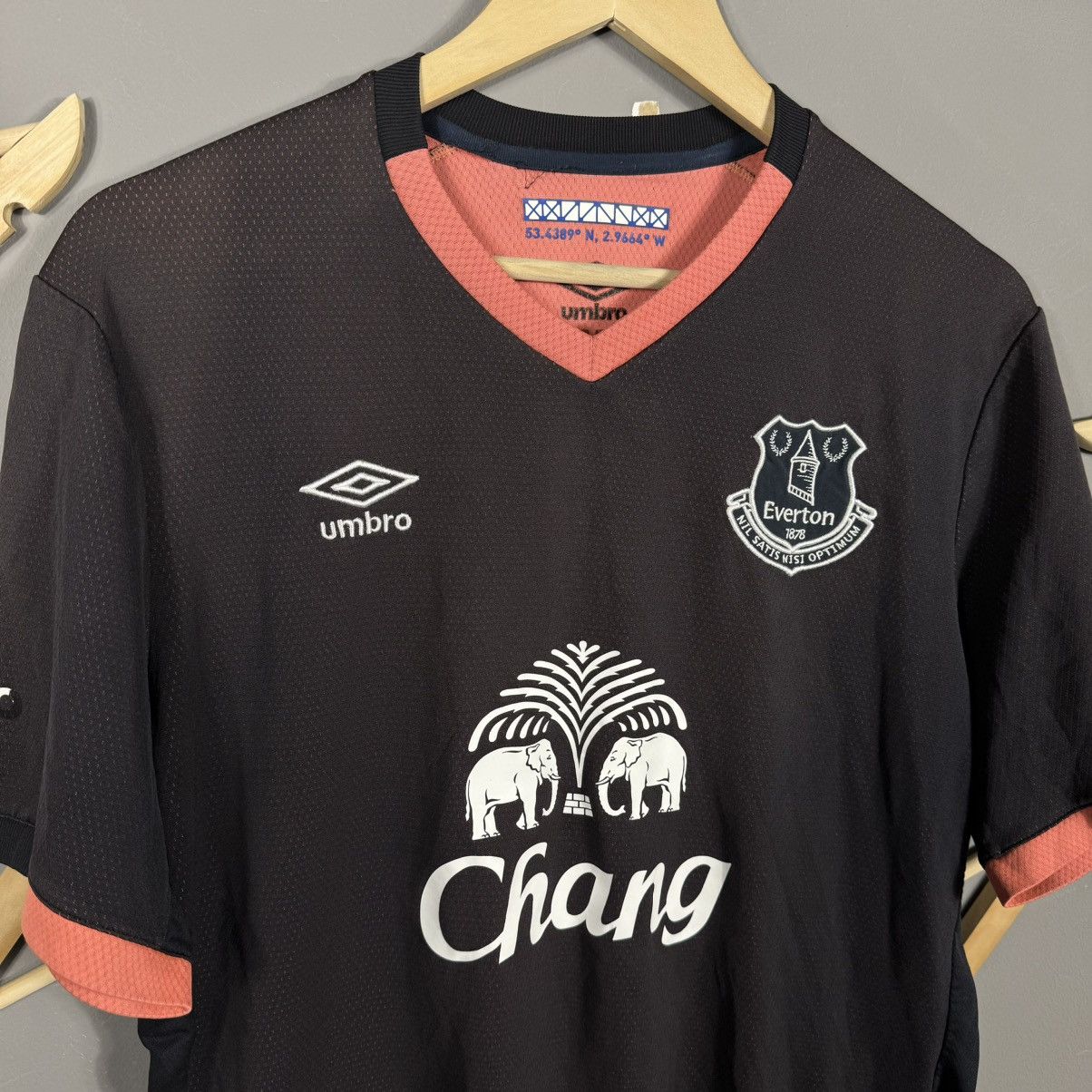 Umbro Umbro Everton Soccer Jersey Size US L / EU 52-54 / 3 - 3 Thumbnail
