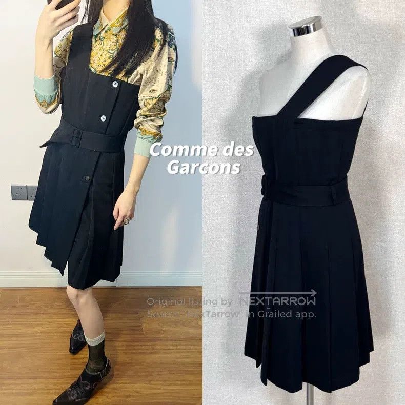Comme des Garcons Pure Wool One Shoulder Strap Pleated Ski