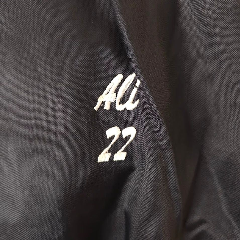 Vintage VINTAGE West Ark Diamonds Fast Pitch Satin Bomber Jacket Mens Size Large Black USA Ball Softball Size US L / EU 52-54 / 3 - 3 Thumbnail