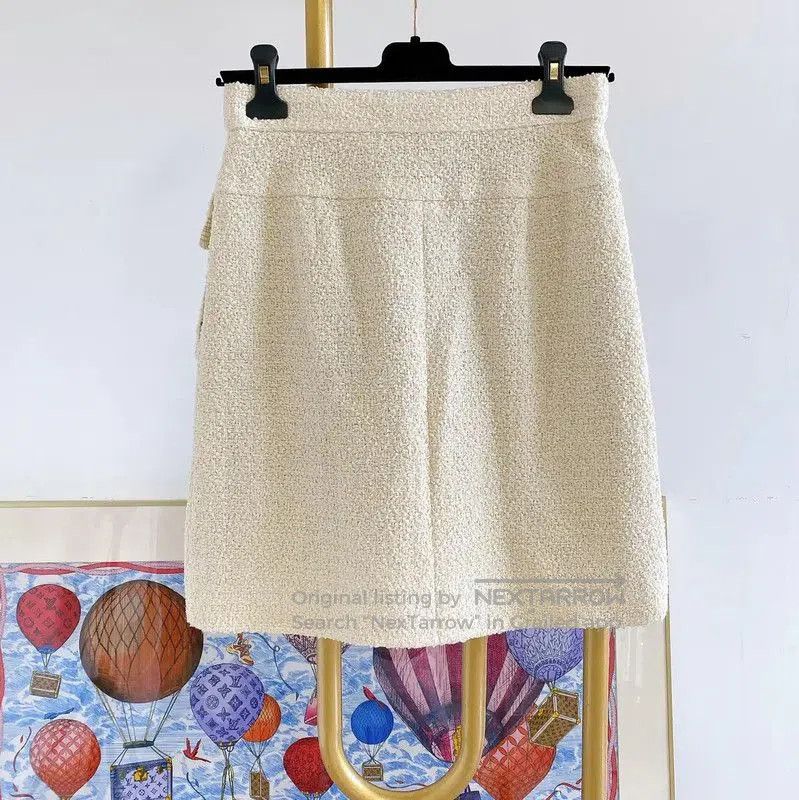 Chanel Chanel White Cotton Short Skirt for Women . Size 23" - 2 Thumbnail